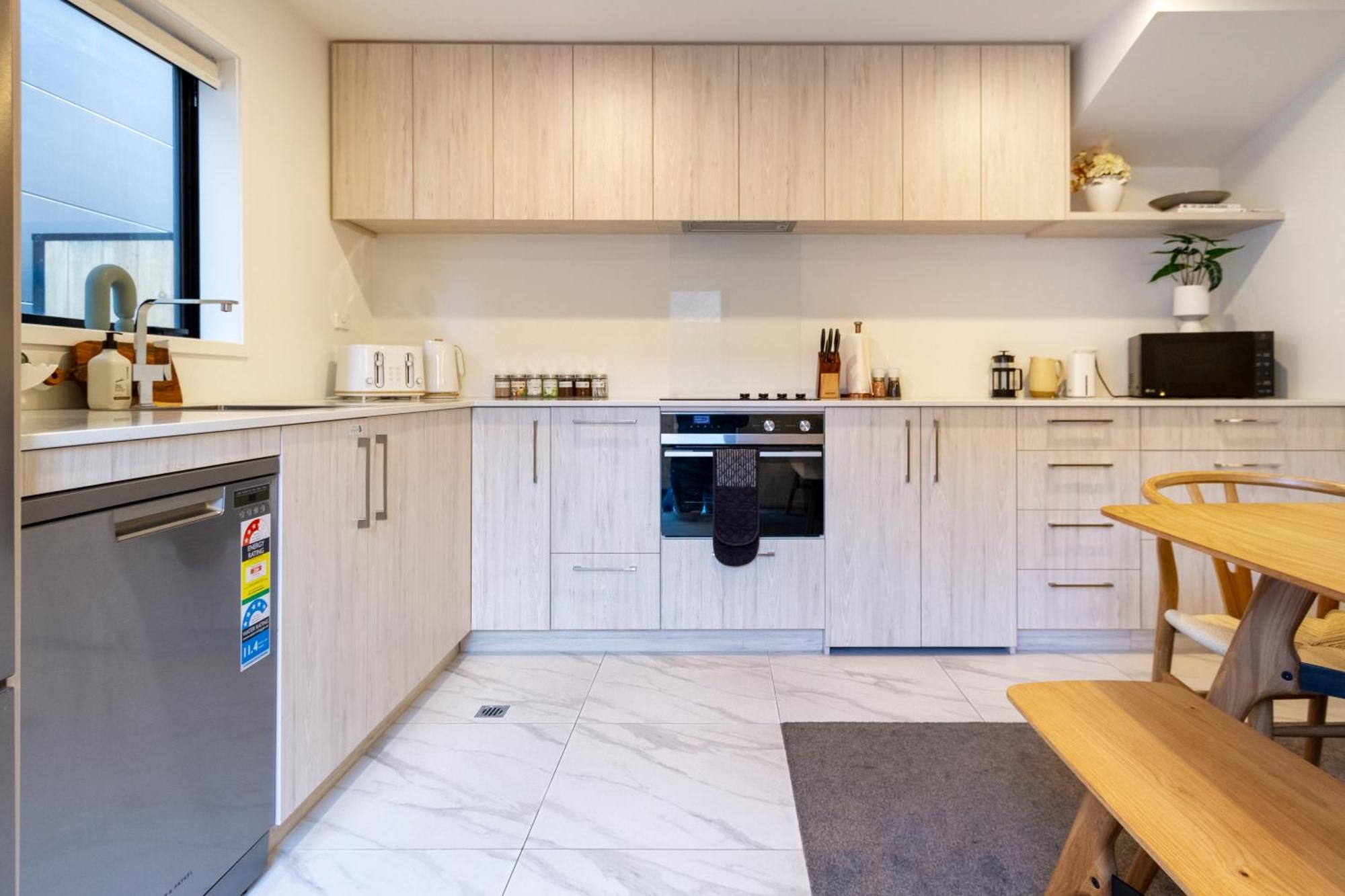 Stylish Central City Townhouse Next To Little High كريستتشيرش المظهر الخارجي الصورة