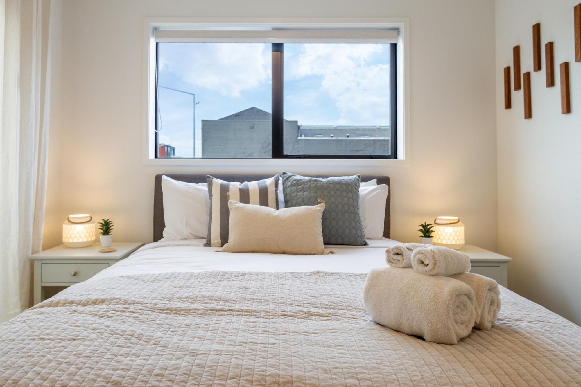 Stylish Central City Townhouse Next To Little High كريستتشيرش المظهر الخارجي الصورة